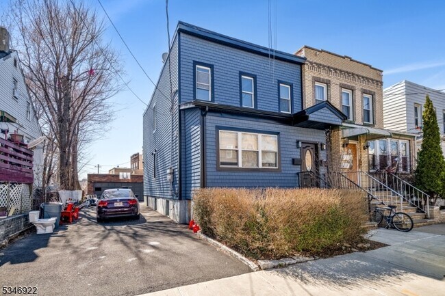 property at 12 Bender Pl