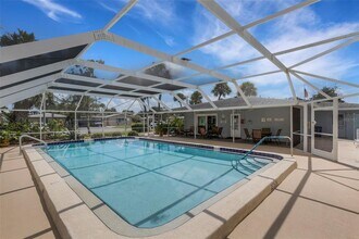 66 Strathmore Blvd in Sarasota, FL - Building Photo - Building Photo