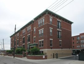 115-125 E Noble St Apartamentos