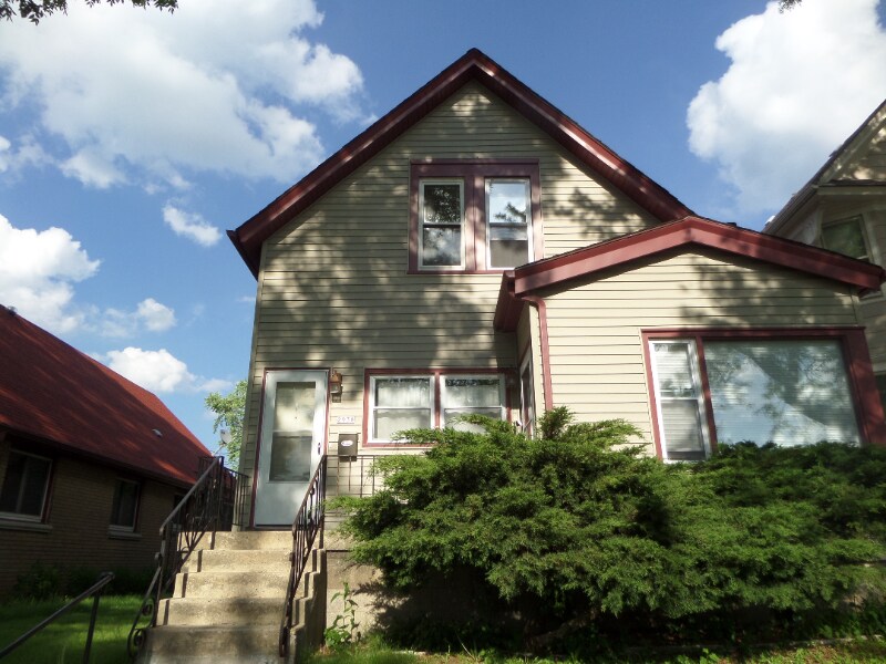 2930 N Humboldt Blvd in Milwaukee, WI - Building Photo