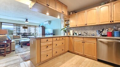 2575 Khi Ave in Honolulu, HI - Building Photo - Building Photo