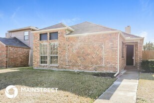 1420 Paintbrush St in Mesquite, TX - Building Photo
