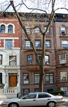 55 W 69th St in New York, NY - Building Photo - Building Photo