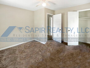 2460 Baxter Rd SW in Atlanta, GA - Building Photo - Building Photo