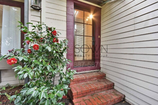 386 Cerrito Ave in Redwood City, CA - Building Photo - Building Photo