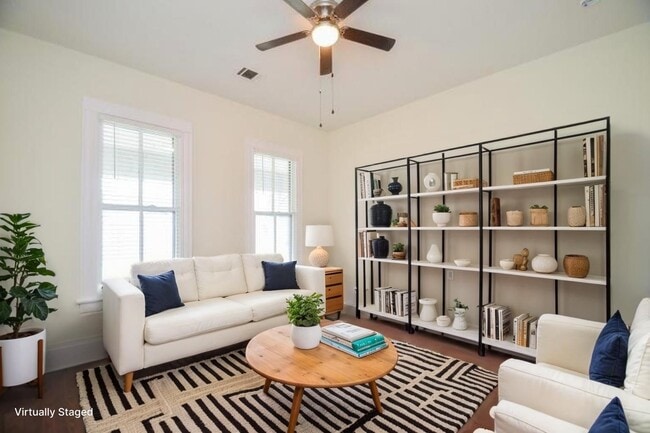 property at 1707 Sabine St