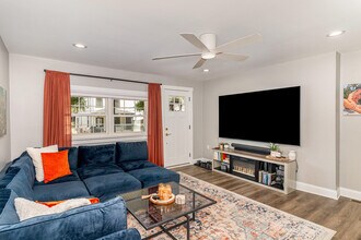 8 Carneal St in Ludlow, KY - Building Photo - Building Photo