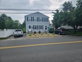 978 Cilley Rd, Unit Cilley Rd - 2nd Floor in Manchester, NH - Building Photo