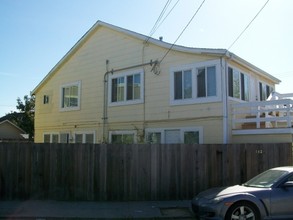 152 C Leibrandt Ave 3 Bed/2 Bath in Santa Cruz, CA - Foto de edificio - Building Photo