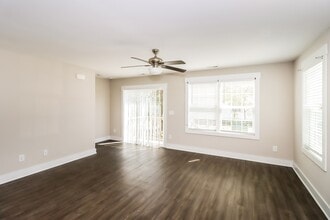 1020 N Oakwood St in Gastonia, NC - Building Photo - Building Photo