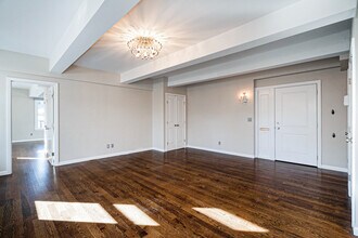 6 Palmer Ave in Scarsdale, NY - Building Photo - Building Photo
