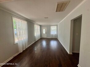 3535 Rosselle St in Jacksonville, FL - Building Photo - Building Photo