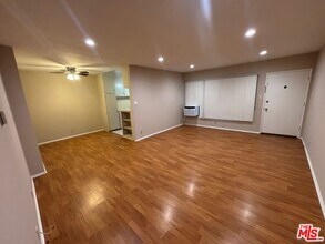 1201 S Sherbourne Dr in Los Angeles, CA - Building Photo - Building Photo