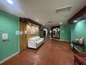 3301 Spanish Moss Terrace in Lauderhill, FL - Building Photo - Building Photo