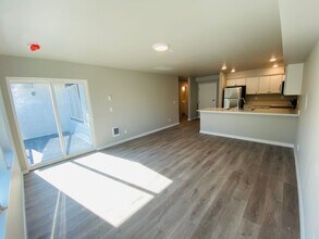 4145 Britton Loop Rd in Bellingham, WA - Building Photo - Building Photo