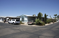 Phoenix North Mobile Home Park in Phoenix, AZ - Foto de edificio - Building Photo