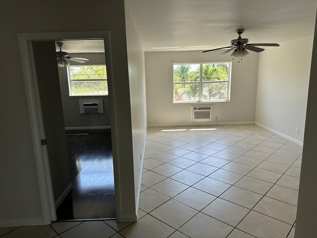 property at 1480 E Sample Rd