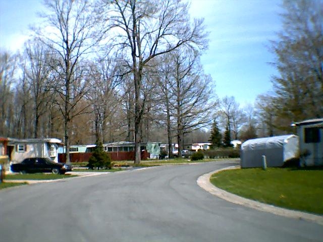 Expressway Village Mobile Home park in Niagara Falls, NY - Foto de edificio