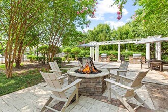 Gayton Pointe Townhomes in Richmond, VA - Foto de edificio - Building Photo