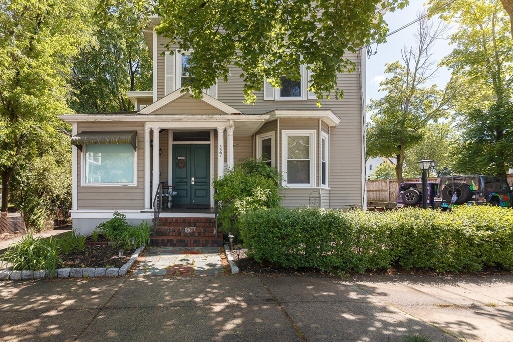 327 Lafayette St in Salem, MA - Building Photo