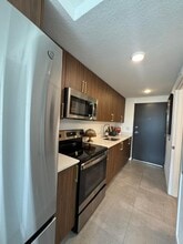 1161 W 46th St, Unit S2 in Hialeah, FL - Building Photo - Building Photo