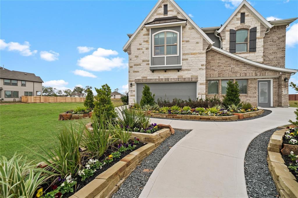 1631 Rustling Creek Dr in Missouri City, TX - Building Photo