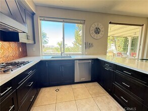 7 El Prisma in Rancho Santa Margarita, CA - Foto de edificio - Building Photo