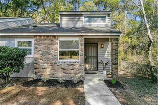 8250 Kause Rd in Pensacola, FL - Building Photo