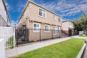 10206 State St in Lynwood, CA - Building Photo - Building Photo