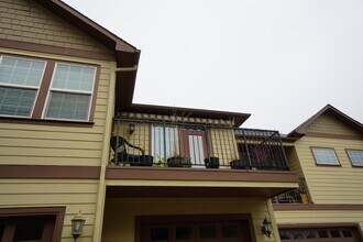 1254 E Winding Creek Dr in Eagle, ID - Building Photo - Building Photo