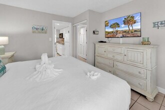 2001 S Ocean Blvd in Myrtle Beach, SC - Building Photo - Building Photo