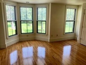 10 E Concord St in Boston, MA - Building Photo - Building Photo