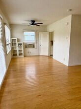 5712-5716 J St in Sacramento, CA - Foto de edificio - Building Photo