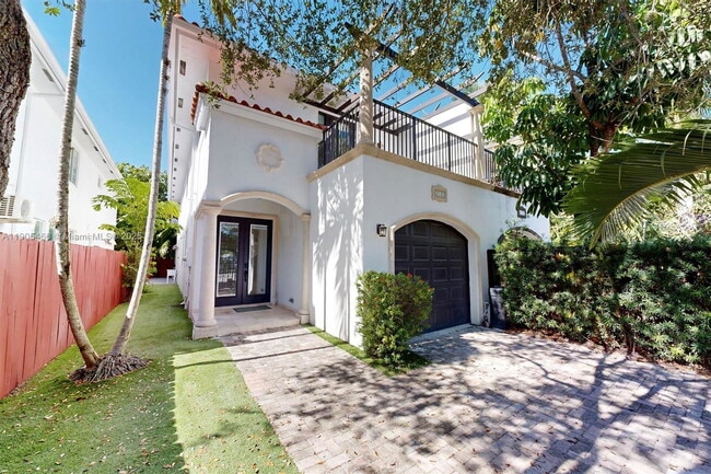 property at 3180 New York St