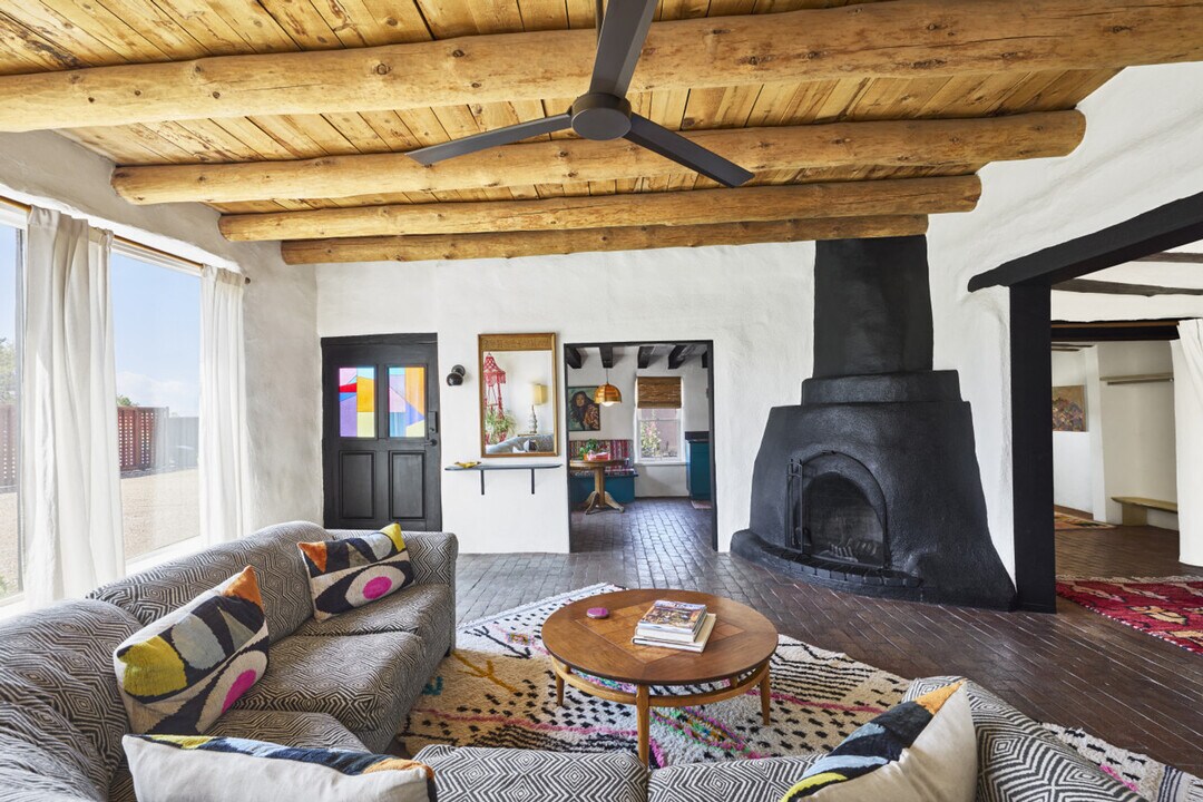 2845 Agua Fria St in Santa Fe, NM - Building Photo