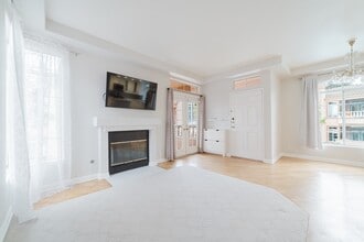 3547 Cameo Dr in Oceanside, CA - Foto de edificio - Building Photo