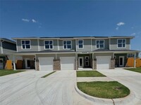 7706 Owen Ln in Oklahoma City, OK - Foto de edificio - Building Photo