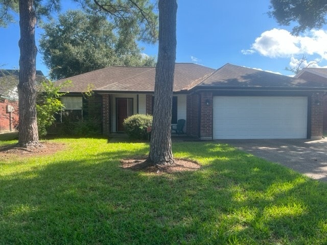 property at 3019 Cloverdale Dr