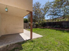 109 Avenida Las Brisas in Oceanside, CA - Building Photo - Building Photo