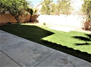 9794 Silver Harvest Ct in Las Vegas, NV - Building Photo - Building Photo