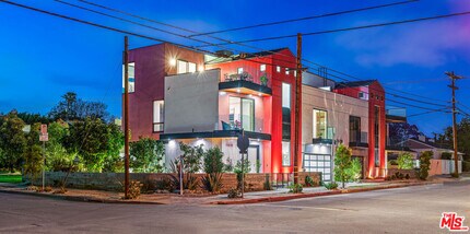 11519 Mississippi Ave in Los Angeles, CA - Building Photo - Building Photo