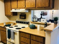 Building Photo - Valley Oak Apartments in Modesto, California