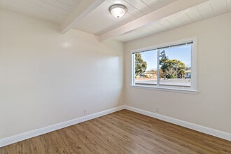 1970 Powell St, Unit D in San Pablo, CA - Foto de edificio - Building Photo