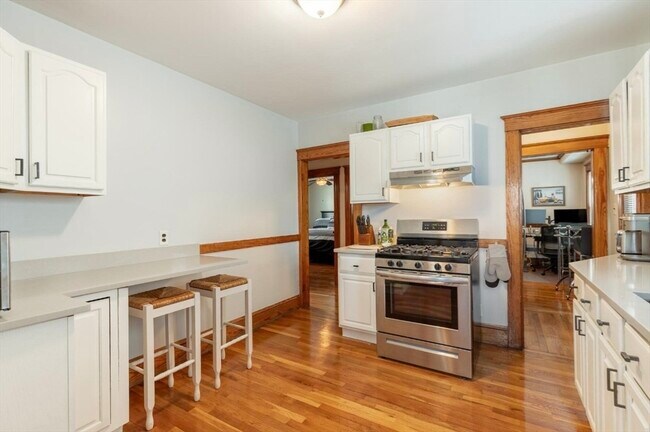 property at 66 Putnam Rd