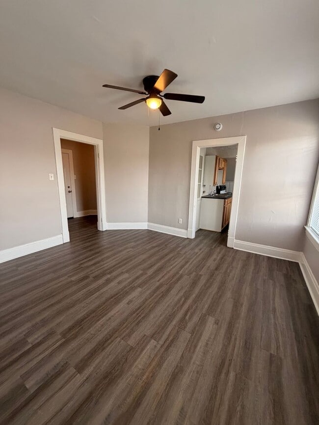 property at 7 Calloway St