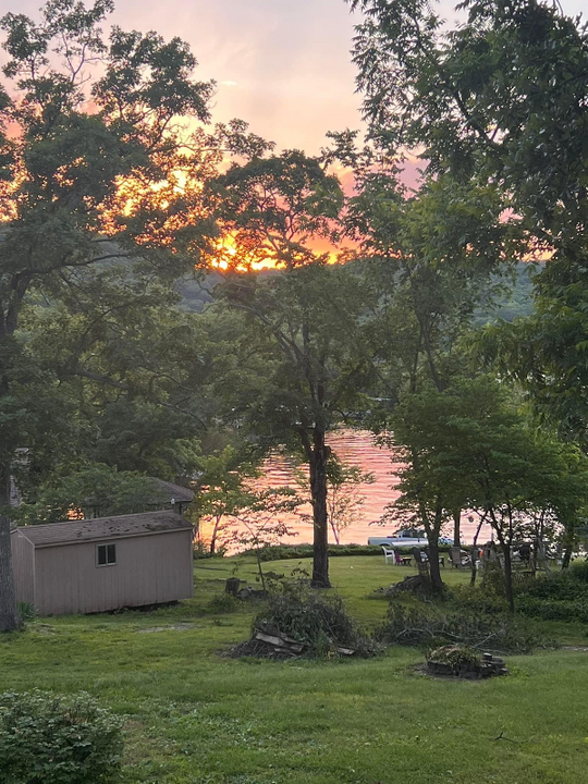 1546 Hideaway Rd in Galena, MO - Building Photo