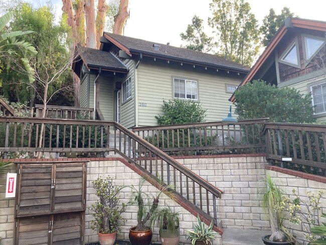 2011 Binns Ct