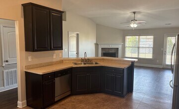 648 Piney Woods Rd in Owens Cross Roads, AL - Building Photo - Building Photo