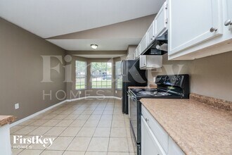 7560 Groveoak Dr in Orlando, FL - Foto de edificio - Building Photo