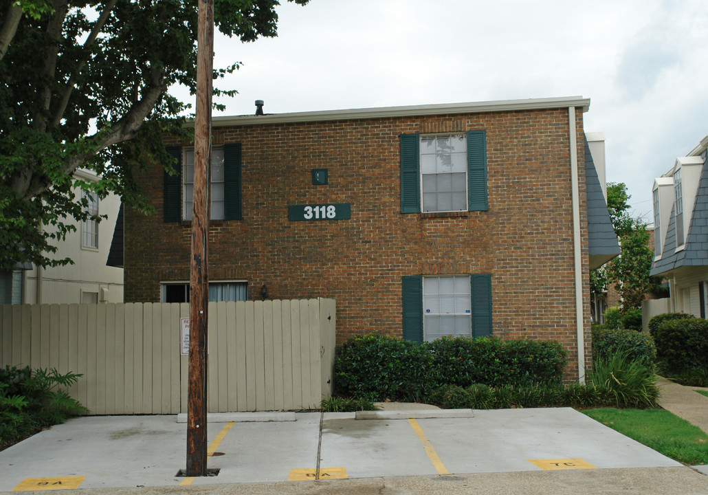 3118 Chester Ct in Metairie, LA - Foto de edificio